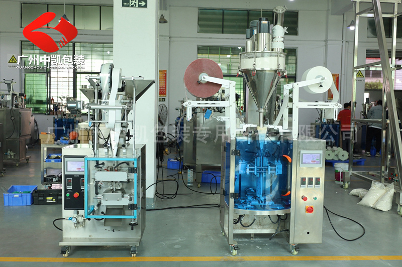 孟加拉雙膜包裝機，一大一小加枕式包裝機 (2).jpg